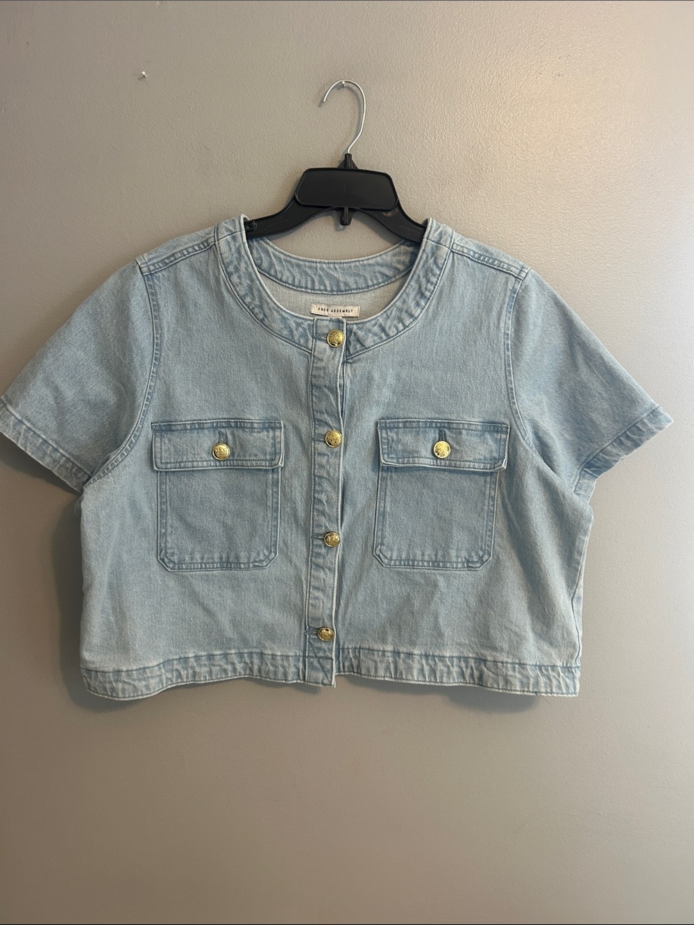 Free Assembly Cropped Denim Jacket - Picture 3 of 6